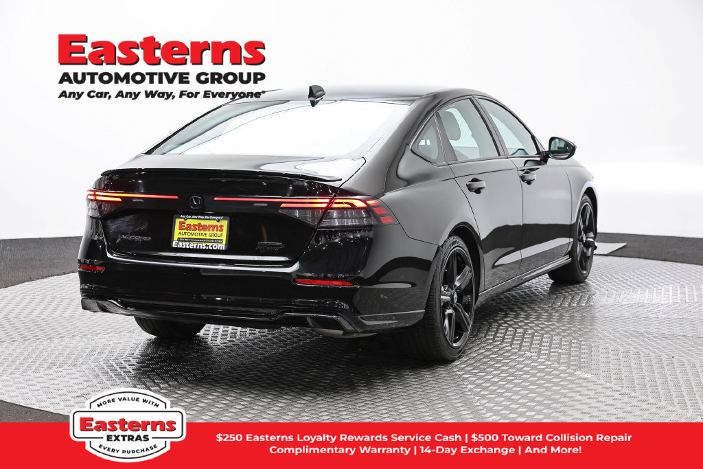 Used 2024 Honda Accord Sport image 6