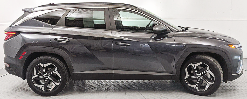 Used 2022 Hyundai Tucson SEL w/ Convenience Package FWD image 2