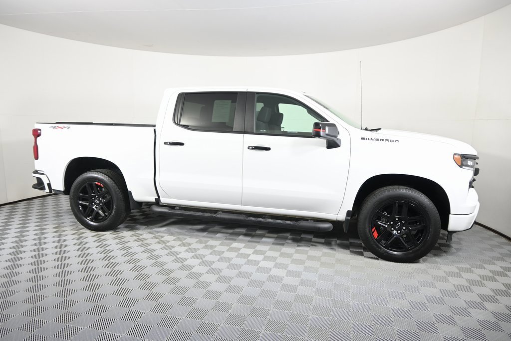 Used 2024 Chevrolet Silverado 1500 RST w/ Redline Edition image 9