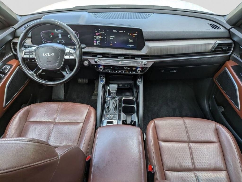 Certified 2023 Kia Telluride EX w/ EX Captain's Chair Package image 25