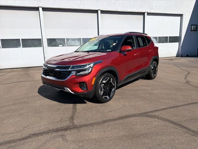 Used 2025 Kia Seltos SX w/ SX Sunroof Package image 21