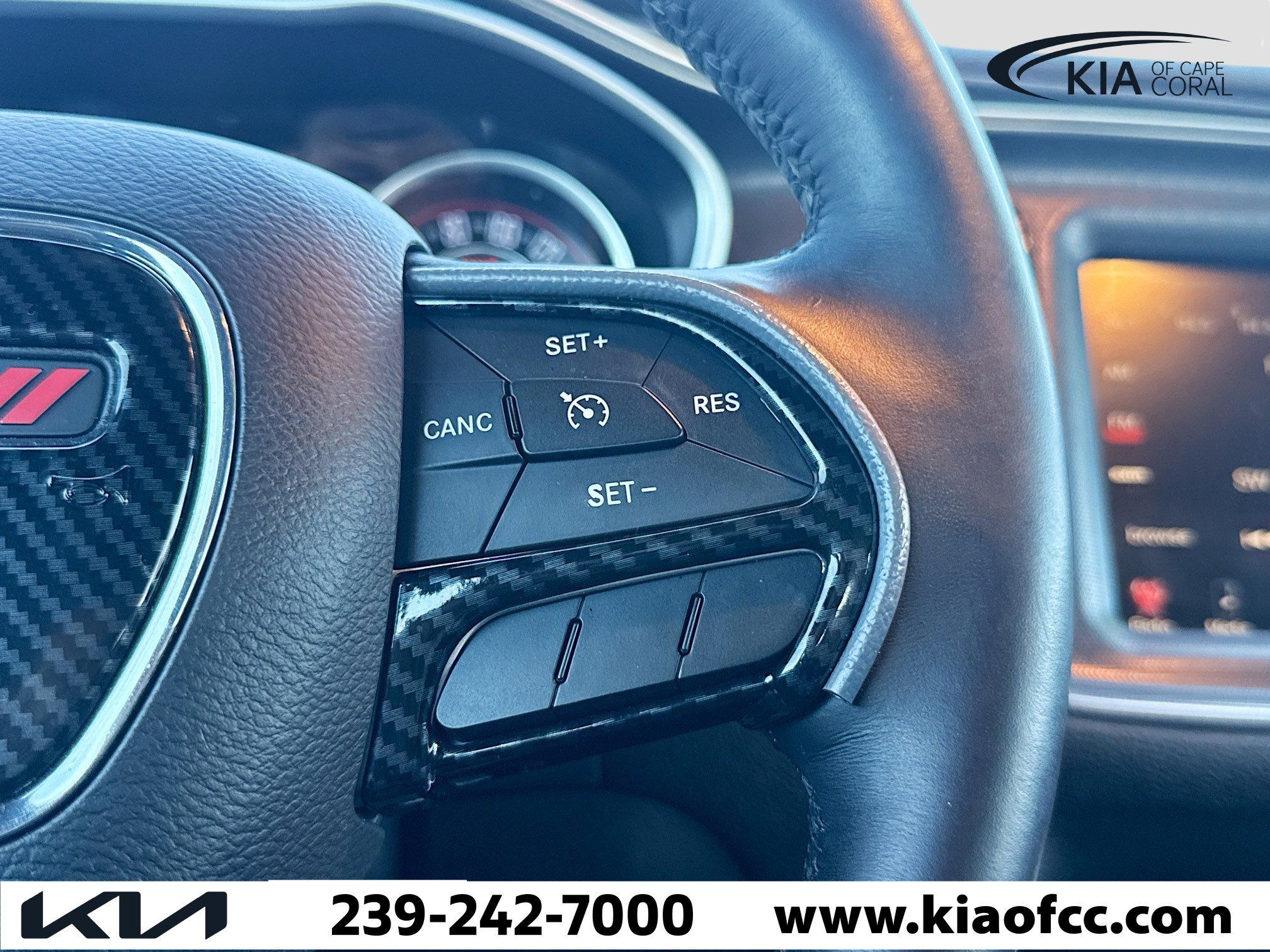 Used 2015 Dodge Challenger R/T Scat Pack w/ Leather Interior Group image 32