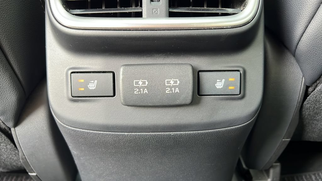 Used 2022 Subaru Outback Limited AWD/4WD image 11