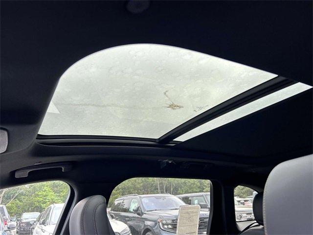 New 2025 Lincoln Nautilus Premier w/ Equipment Group 102A image 22