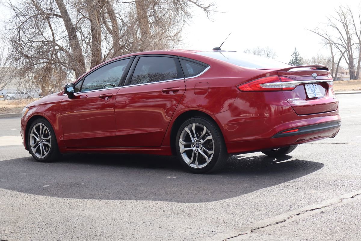 Used 2017 Ford Fusion SE w/ Equipment Group 201A FWD image 7