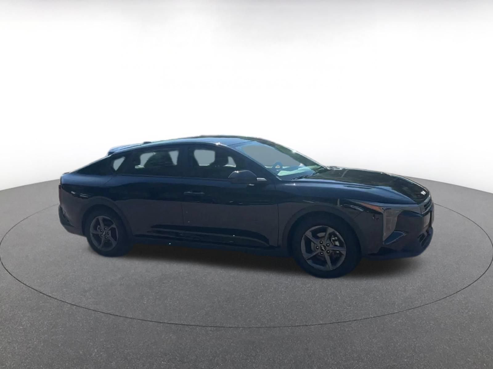 Used 2025 Kia K4 FWD image 2