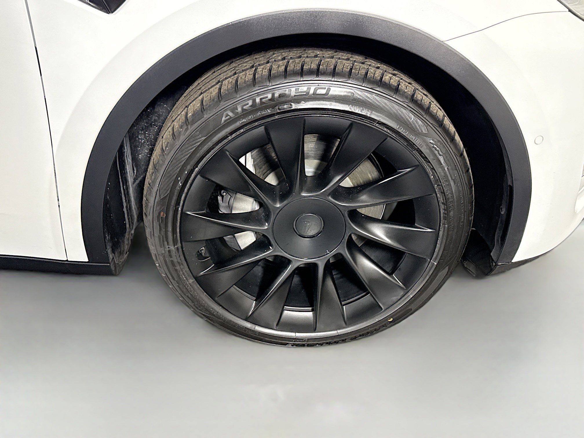 Used 2021 Tesla Model Y Long Range image 31