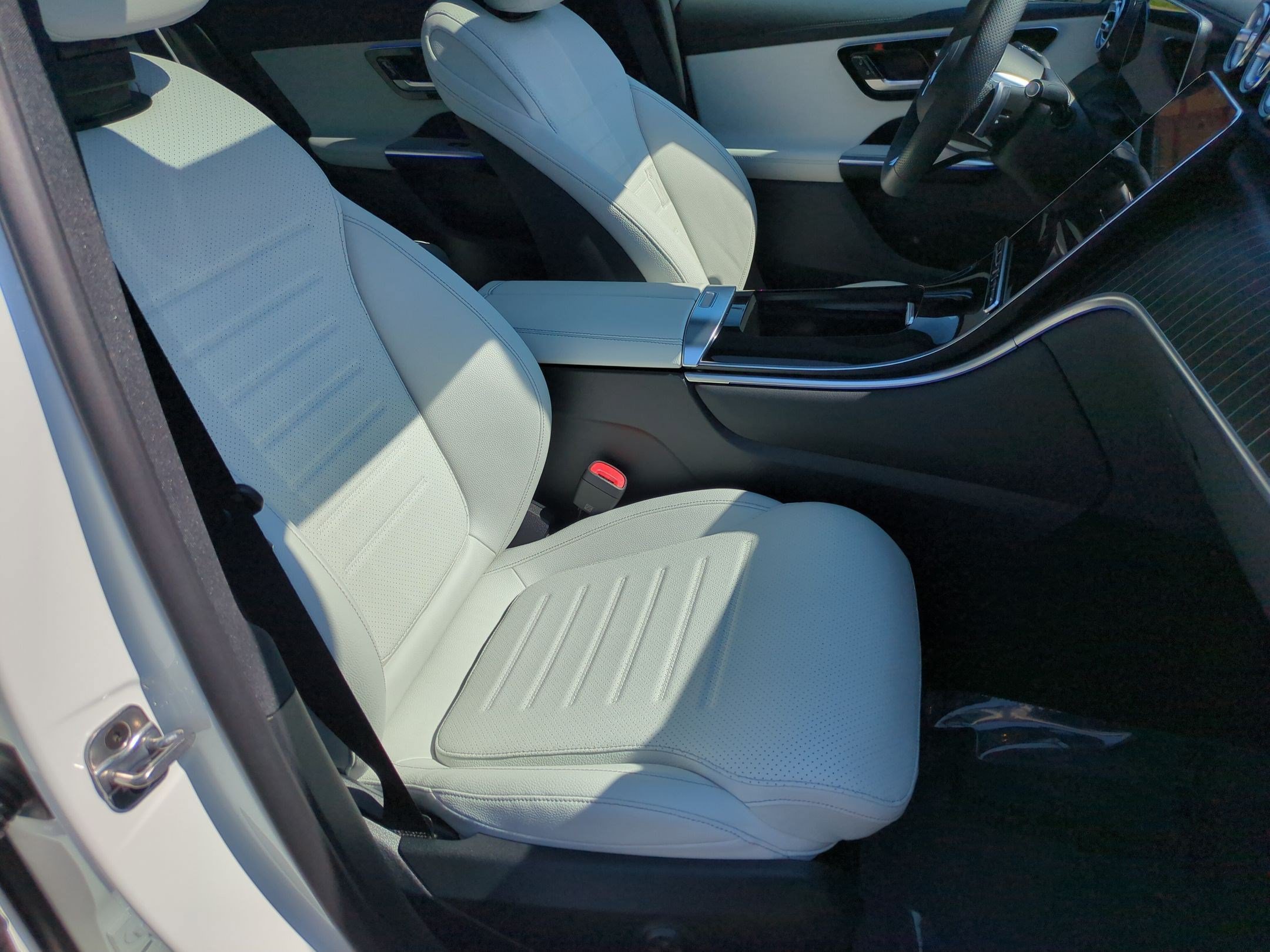 Certified 2026 Mercedes-Benz GLC 300 4MATIC image 36