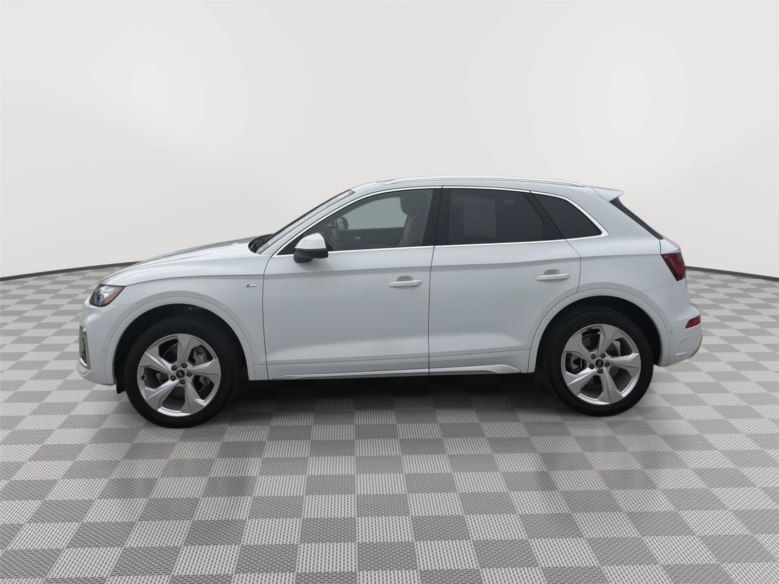 Used 2024 Audi Q5 2.0T Prestige AWD/4WD image 5