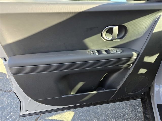 New 2026 Hyundai Ioniq 5 SEL image 19