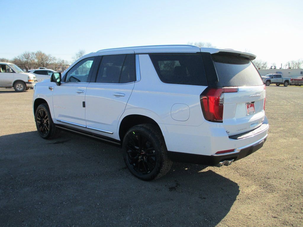 New 2026 GMC Yukon Denali w/ Sun & Power Step Package image 6