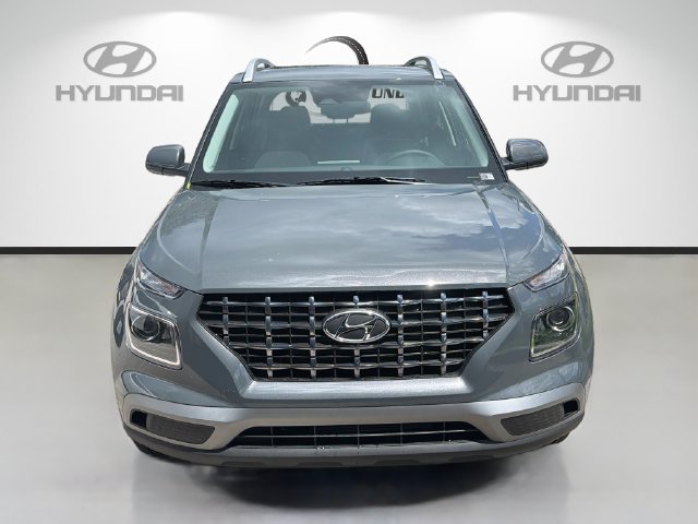 New 2026 Hyundai Venue SEL FWD image 2