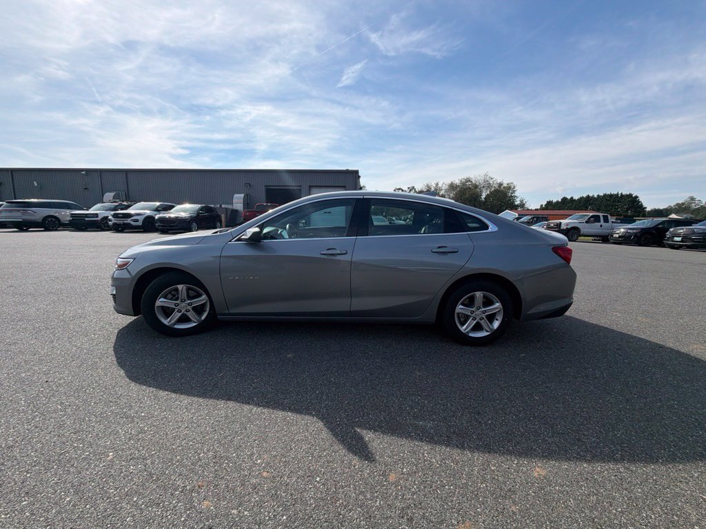 Used 2023 Chevrolet Malibu LT FWD image 5