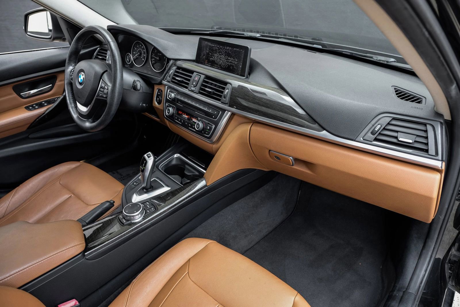 Used 2015 BMW 328i xDrive Sedan AWD/4WD image 12