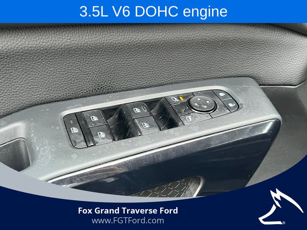 Used 2025 Nissan Pathfinder SV AWD/4WD image 15