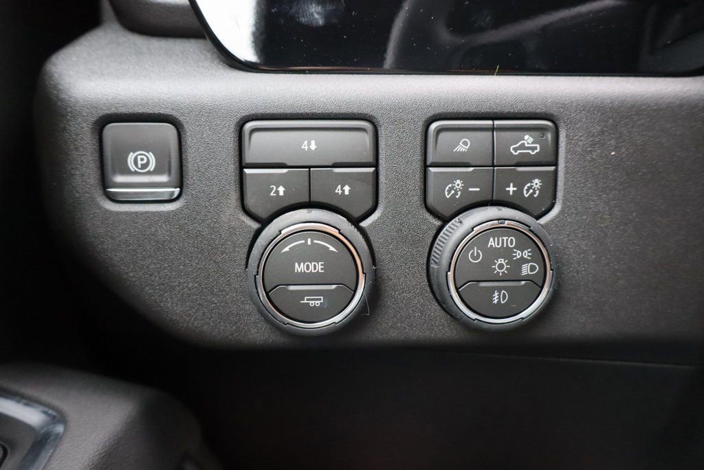 New 2026 Chevrolet Silverado 3500 LT w/ Texas Edition image 9