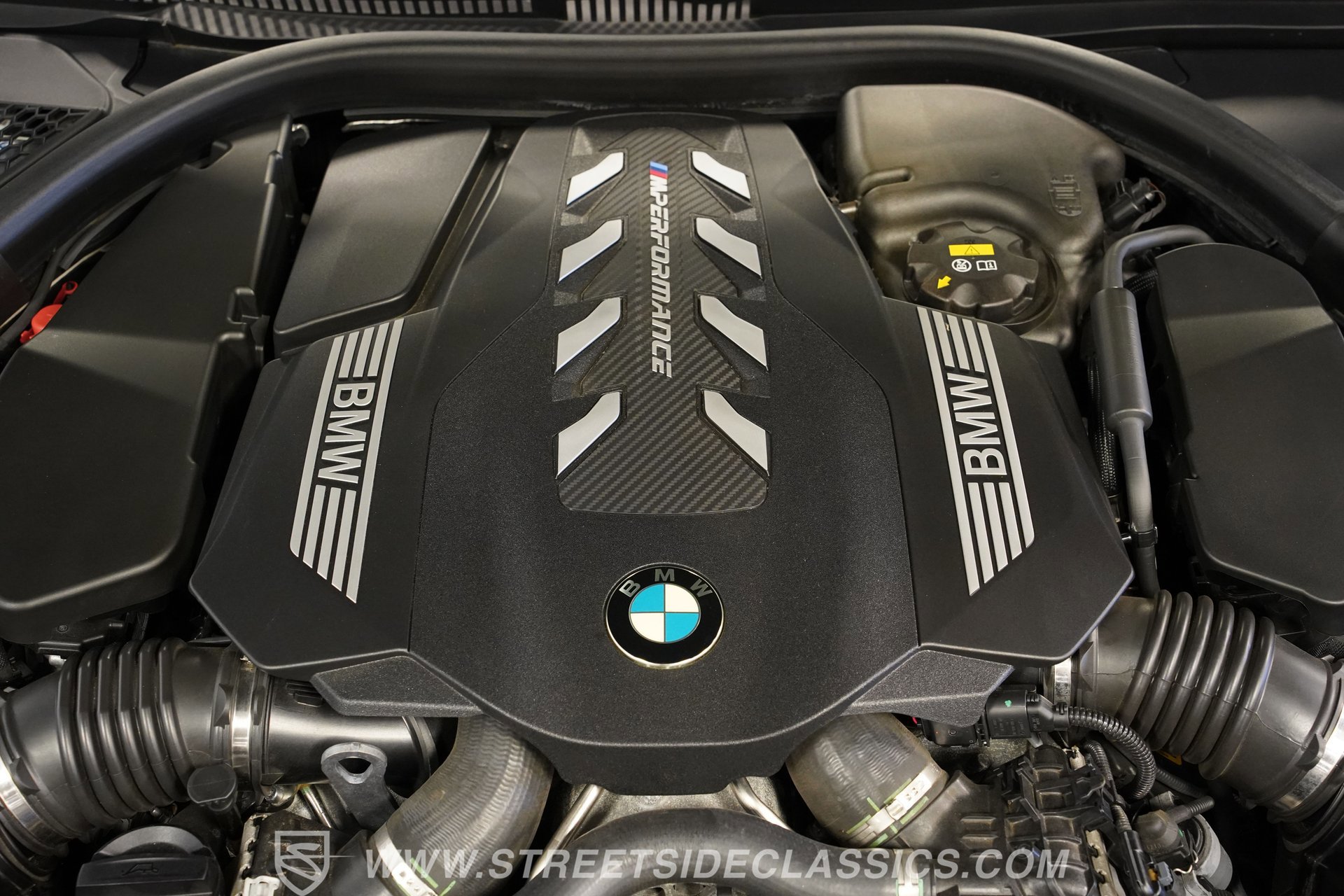 Used 2022 BMW M850i xDrive xDrive Convertible image 34