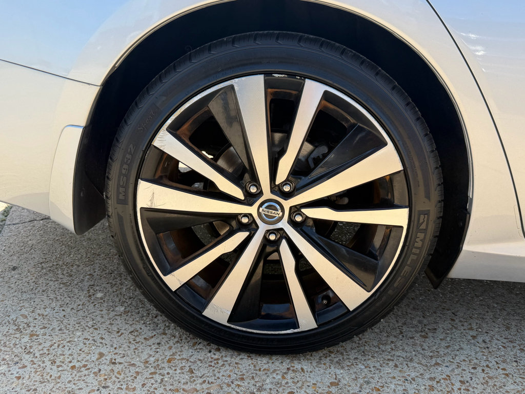 Used 2019 Nissan Altima 2.5 SR FWD image 10