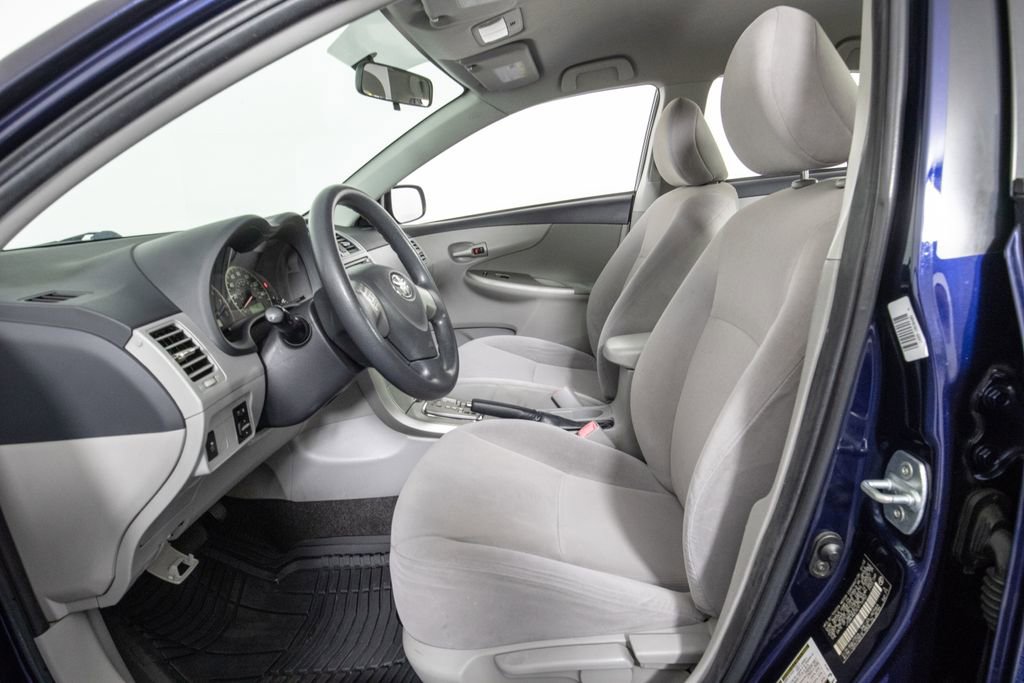 Used 2012 Toyota Corolla LE FWD image 8