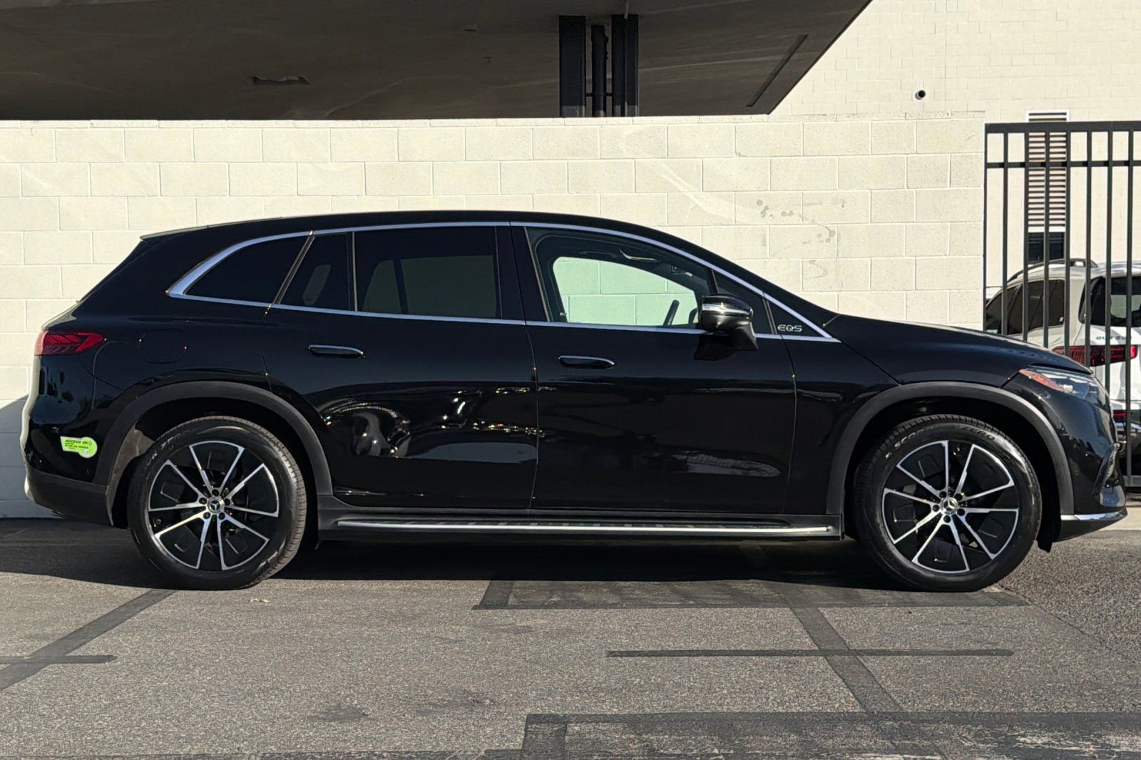 Certified 2023 Mercedes-Benz EQS 450+ SUV image 3