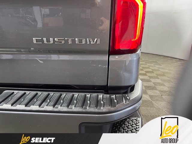 Used 2020 Chevrolet Silverado 1500 Custom w/ Custom Value Package AWD/4WD image 22