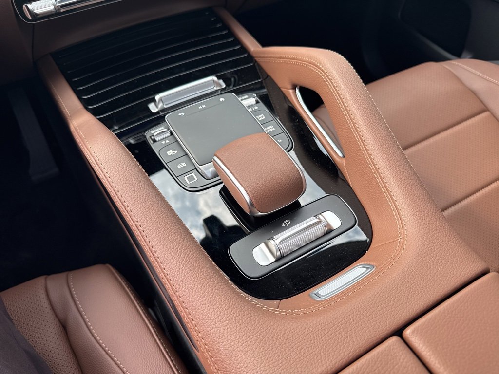 New 2026 Mercedes-Benz GLS 450 4MATIC image 41