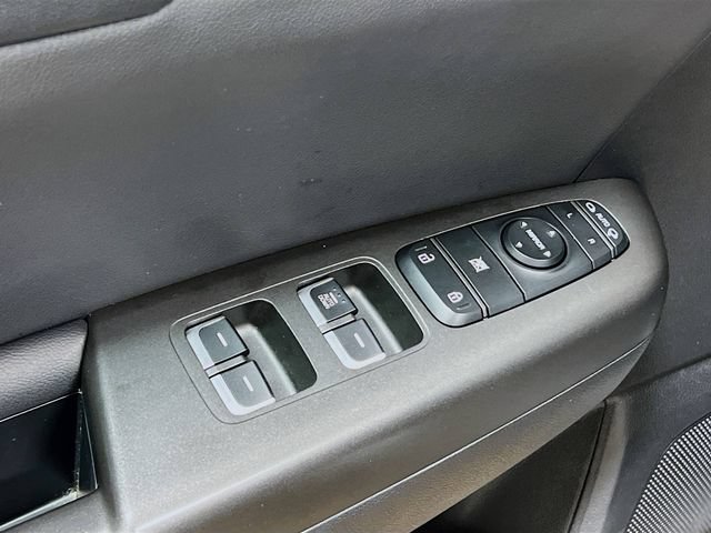Certified 2022 Kia Sportage Nightfall Edition FWD image 17