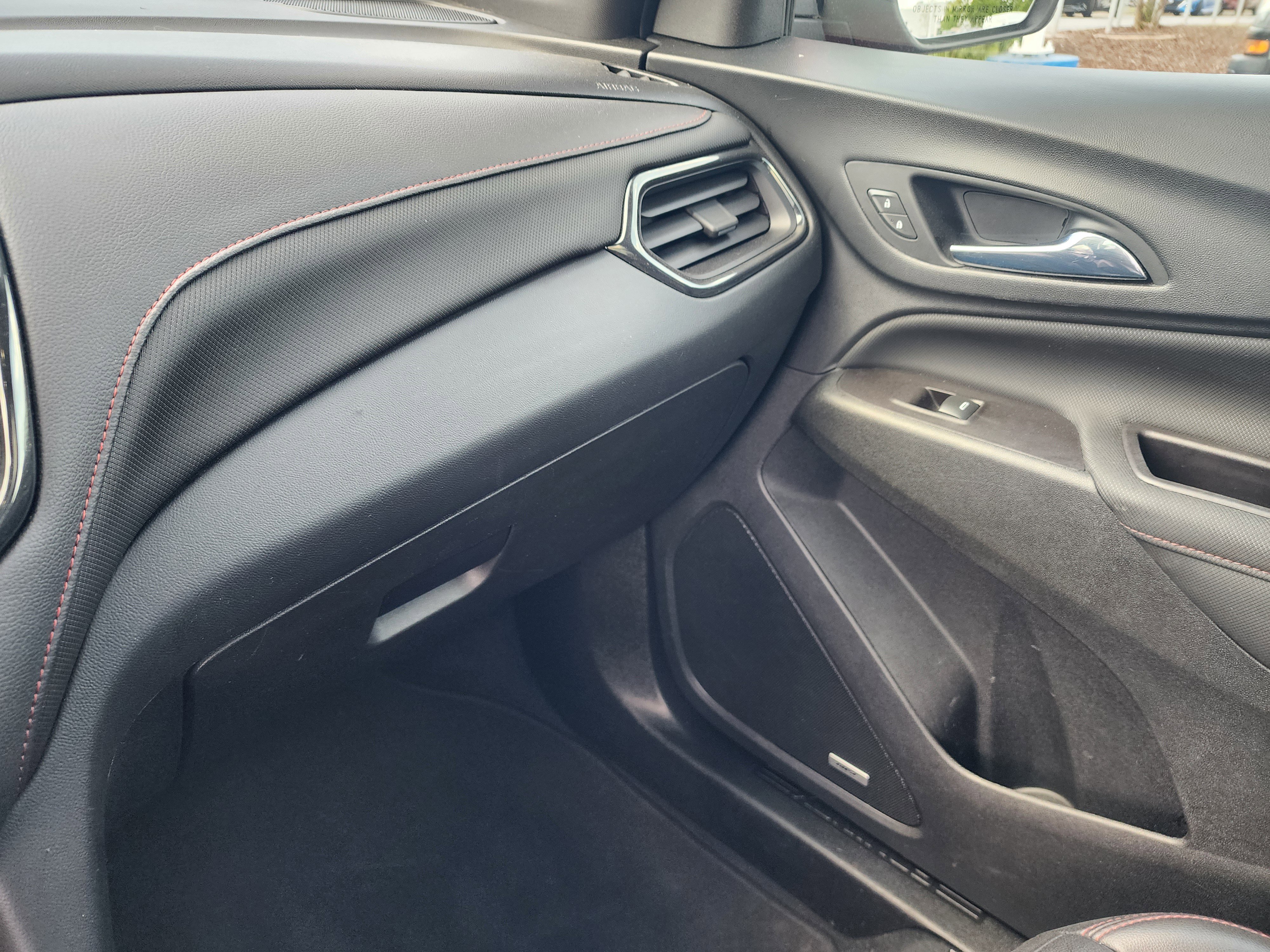 Used 2022 Chevrolet Equinox RS w/ RS Leather Package image 38