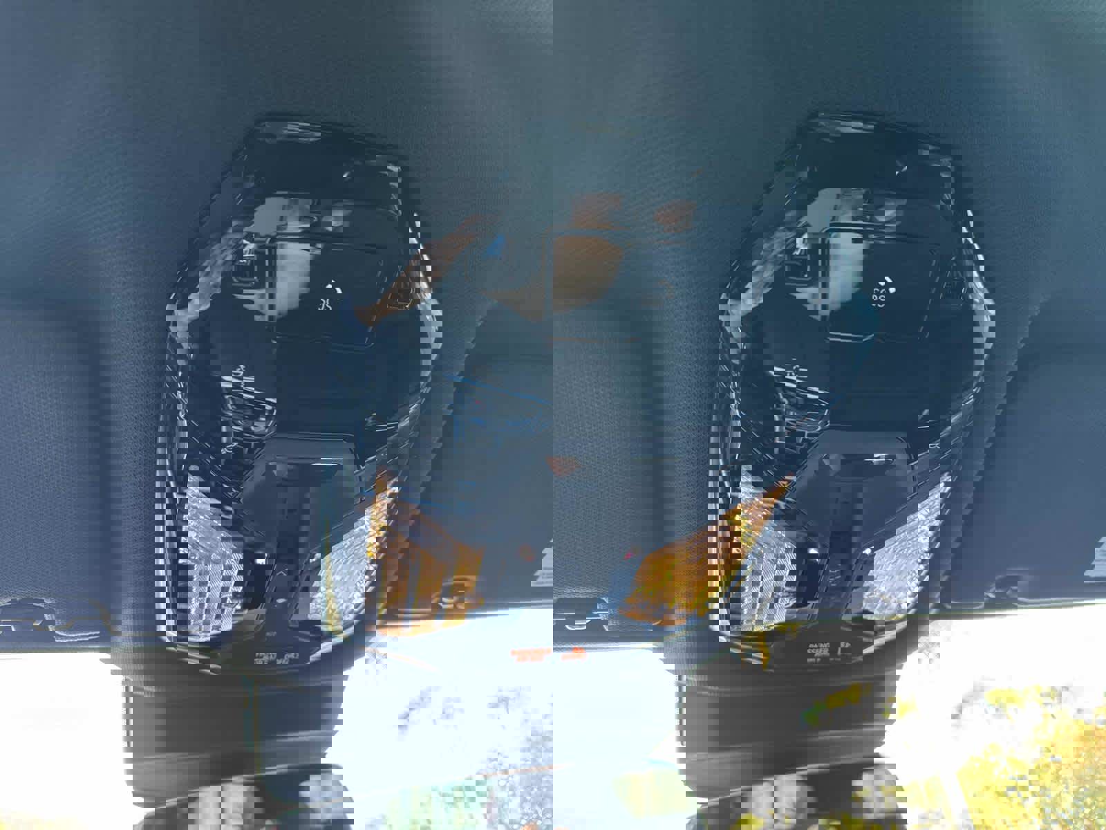 Certified 2023 BMW 740i image 25