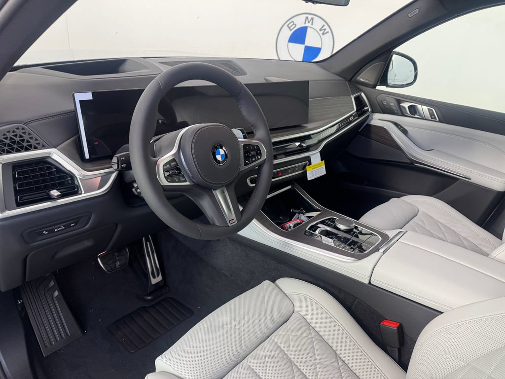 New 2026 BMW X5 xDrive40i w/ M Sport Package AWD/4WD image 11