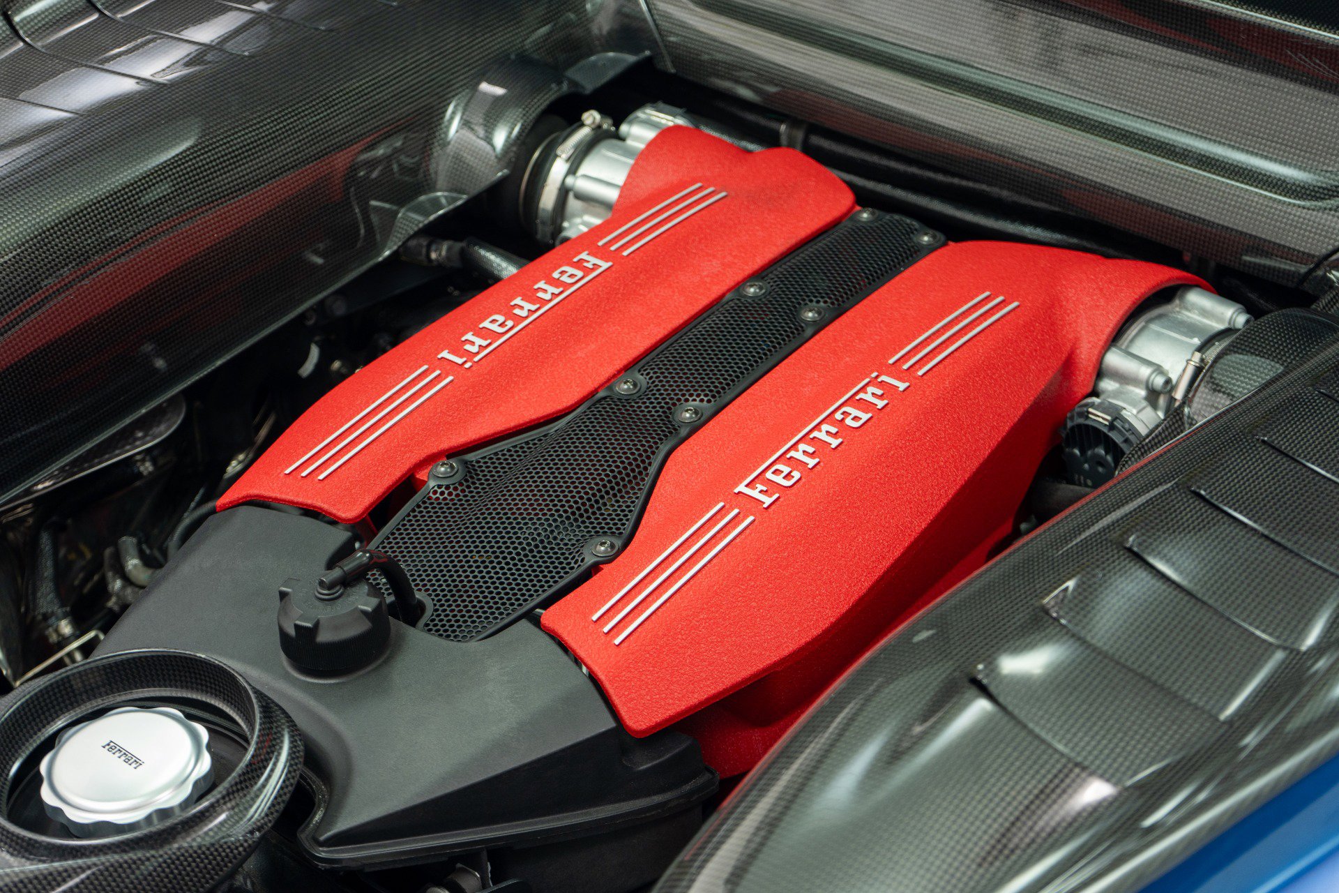Used 2018 Ferrari 488 GTB RWD image 43
