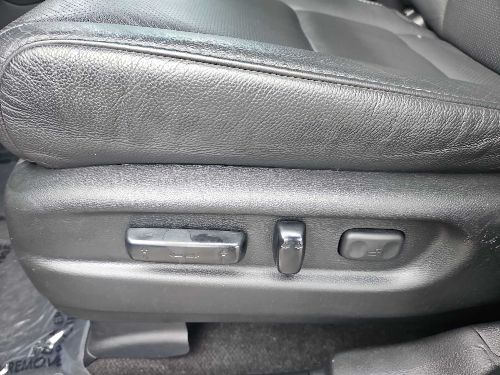 Used 2025 Honda Passport EX-L image 14