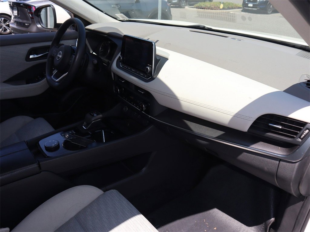 Certified 2023 Nissan Rogue SV image 26