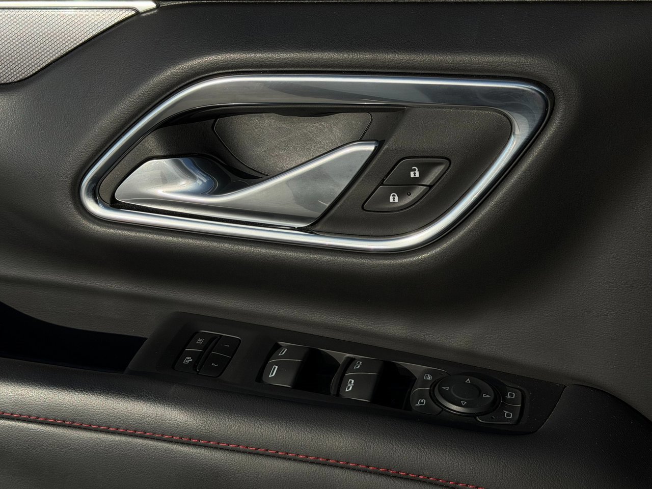 Certified 2024 Chevrolet Tahoe RST w/ Luxury Package image 23