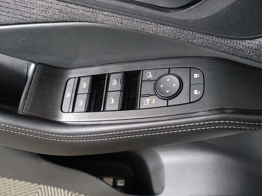 Used 2022 Nissan Rogue SV AWD/4WD image 33