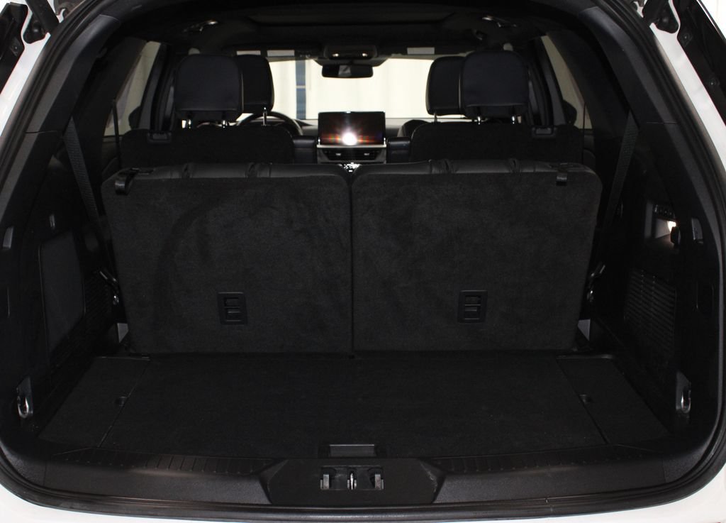 Certified 2025 Ford Explorer ST AWD/4WD image 17