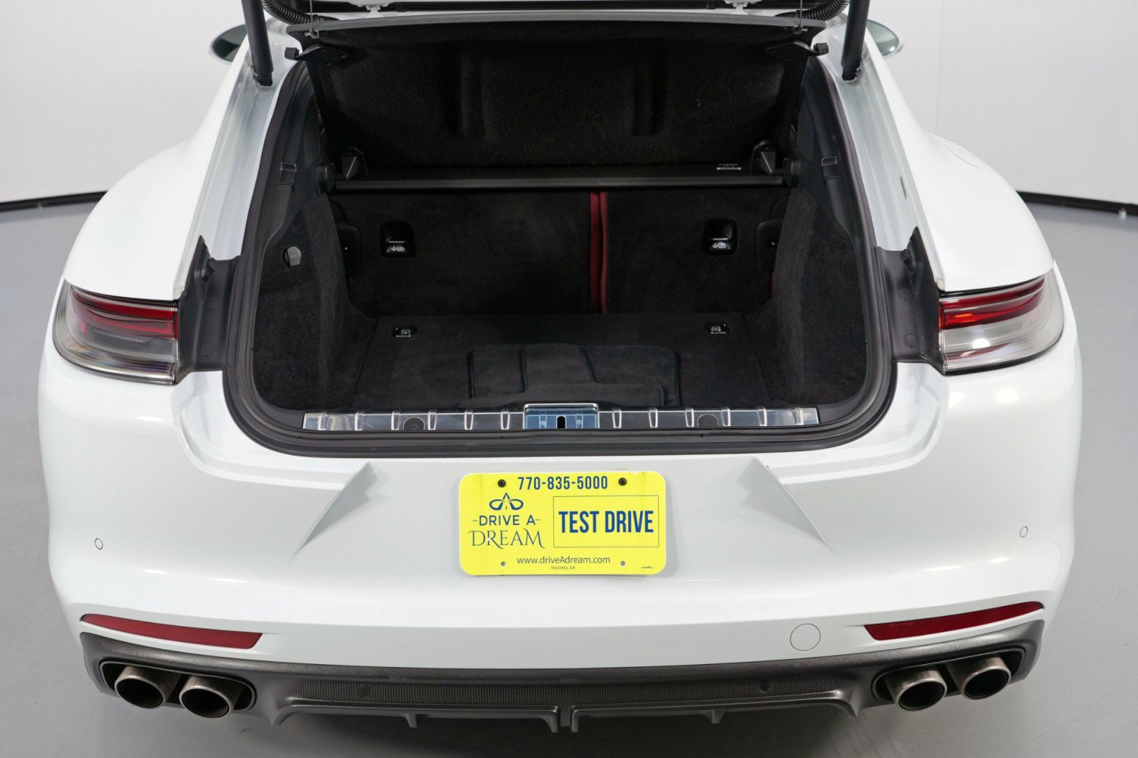 Used 2022 Porsche Panamera 4S w/ Premium Package AWD/4WD image 10