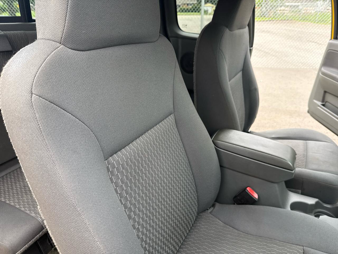 Used 2006 GMC Canyon W/T RWD image 23