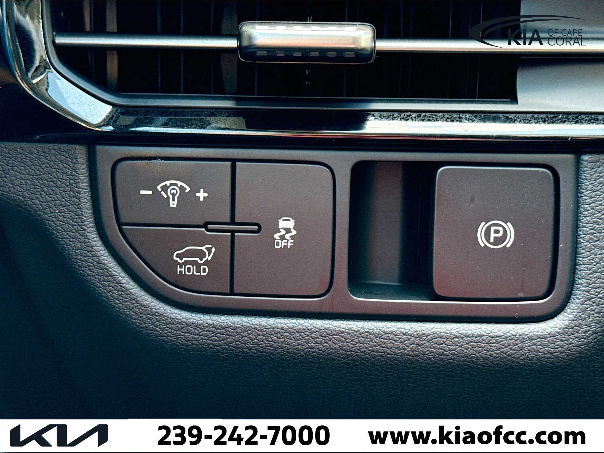 New 2026 Kia Sportage EX image 33