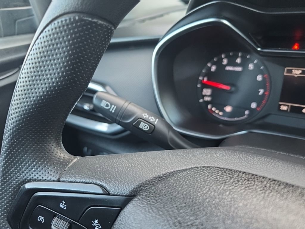 Used 2022 Chevrolet TrailBlazer LT w/ LPO, Blackout Package image 15