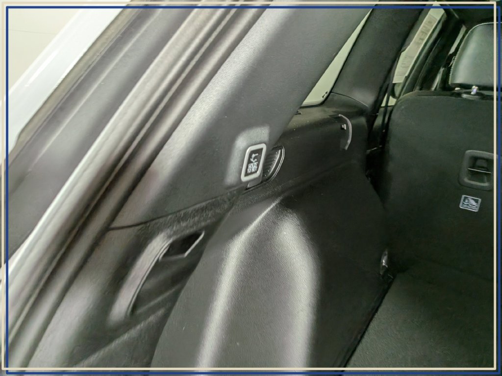 Certified 2025 Jeep Grand Cherokee Limited AWD/4WD image 12