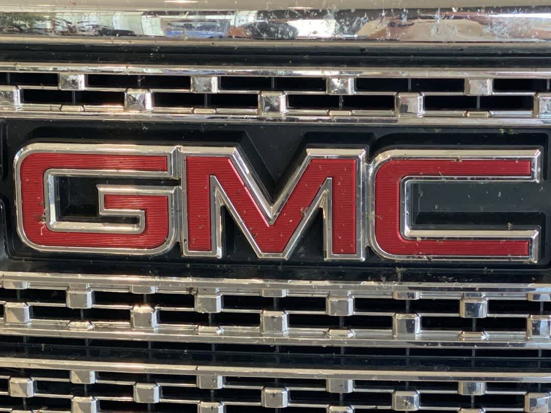 Used 2018 GMC Sierra 3500 Denali w/ Duramax Plus Package AWD/4WD image 10