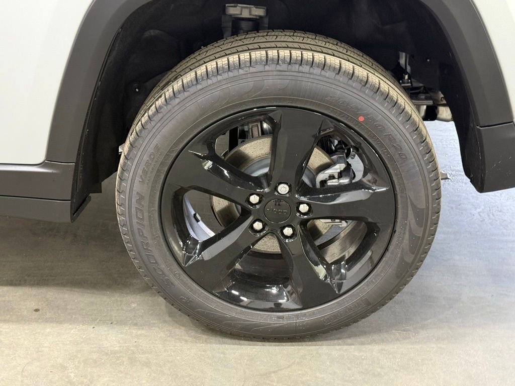 New 2025 Jeep Grand Cherokee Limited image 44