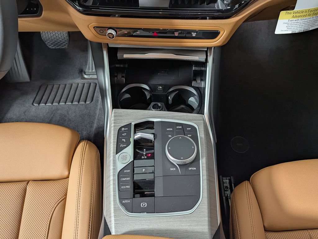 New 2026 BMW 330i xDrive Sedan w/ Premium Package AWD/4WD image 28