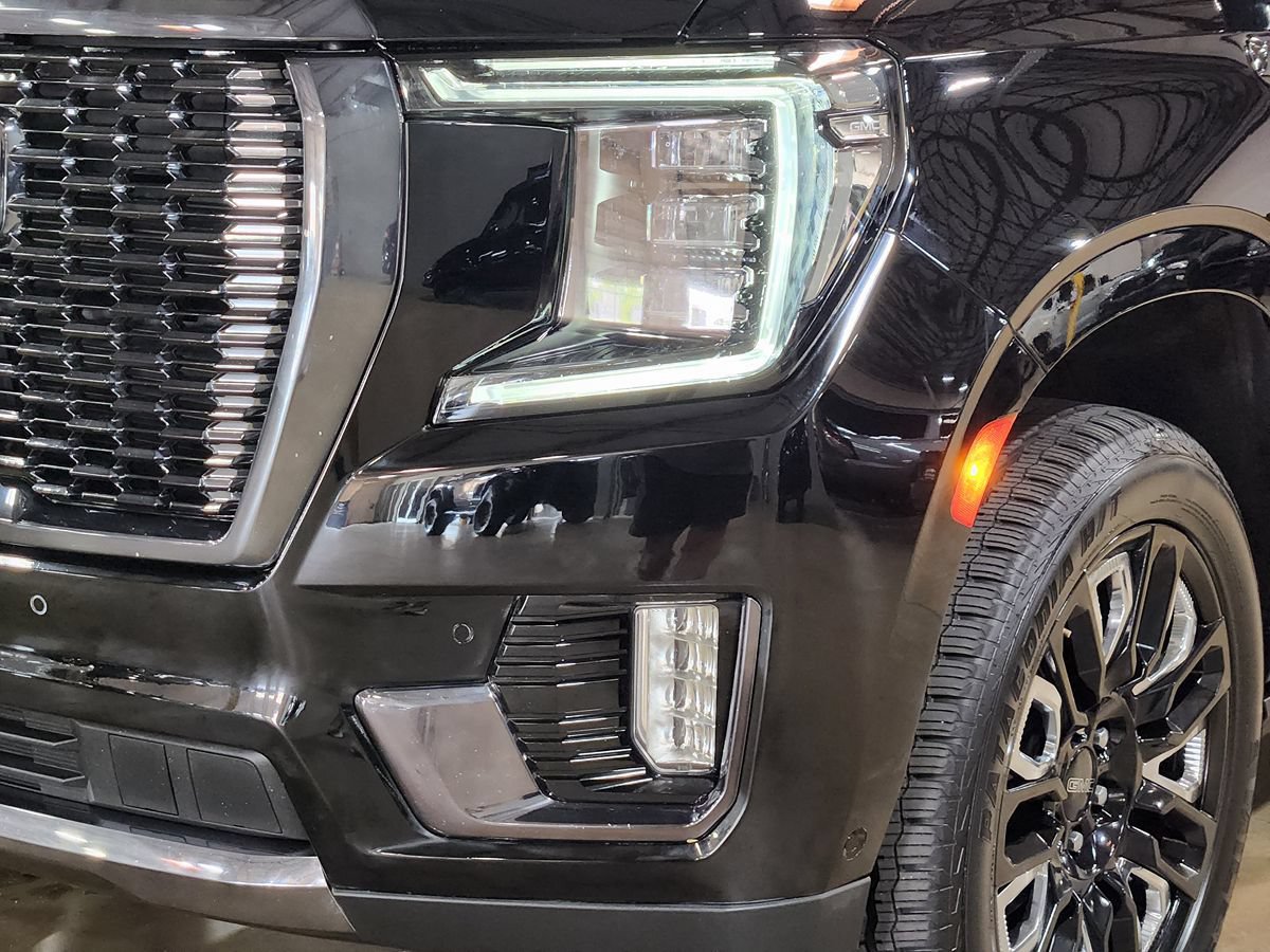 Used 2023 GMC Yukon Denali Ultimate AWD/4WD image 14