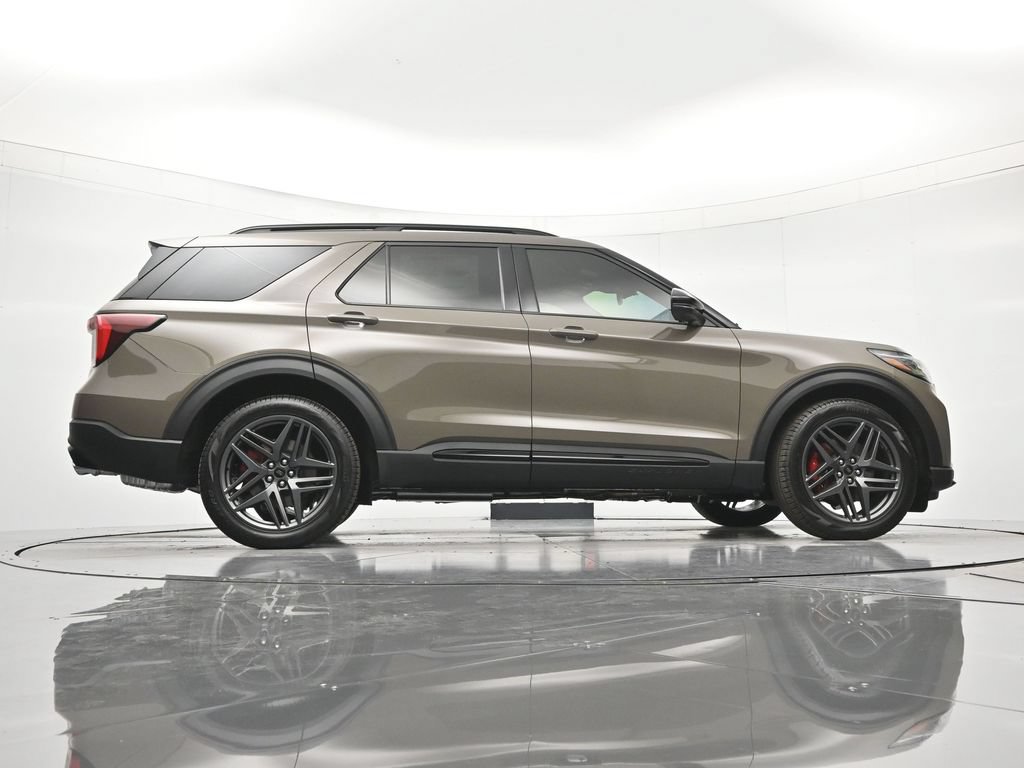 New 2026 Ford Explorer ST w/ Sun And Sound Package AWD/4WD image 41