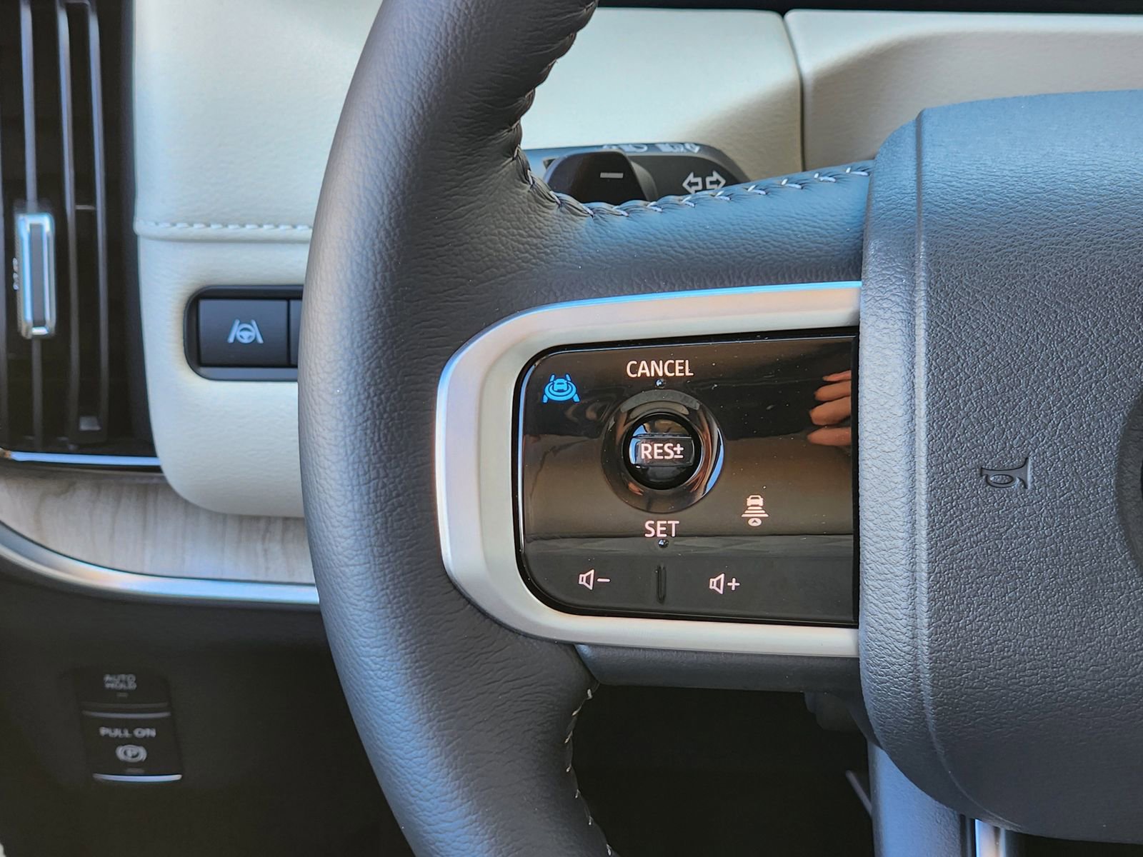 New 2025 Nissan Armada Platinum image 21