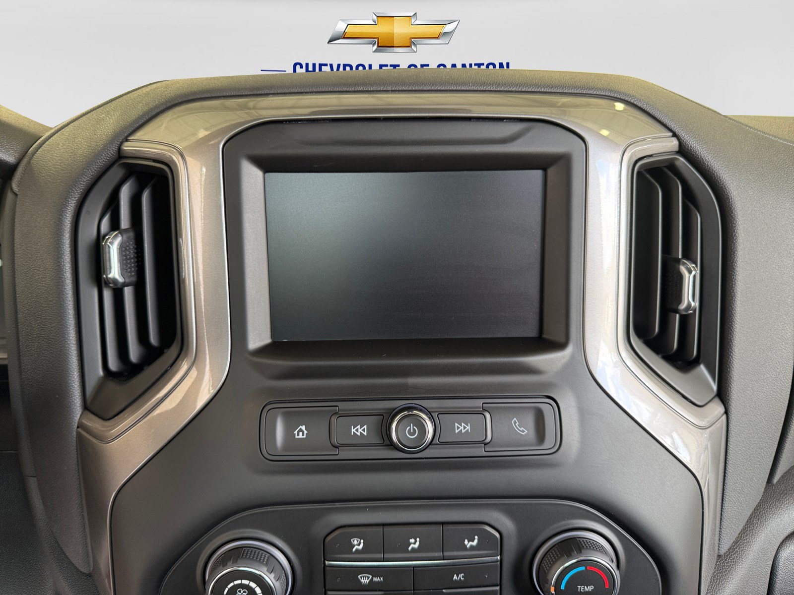 New 2026 Chevrolet Silverado 1500 W/T w/ WT Value Package AWD/4WD image 23