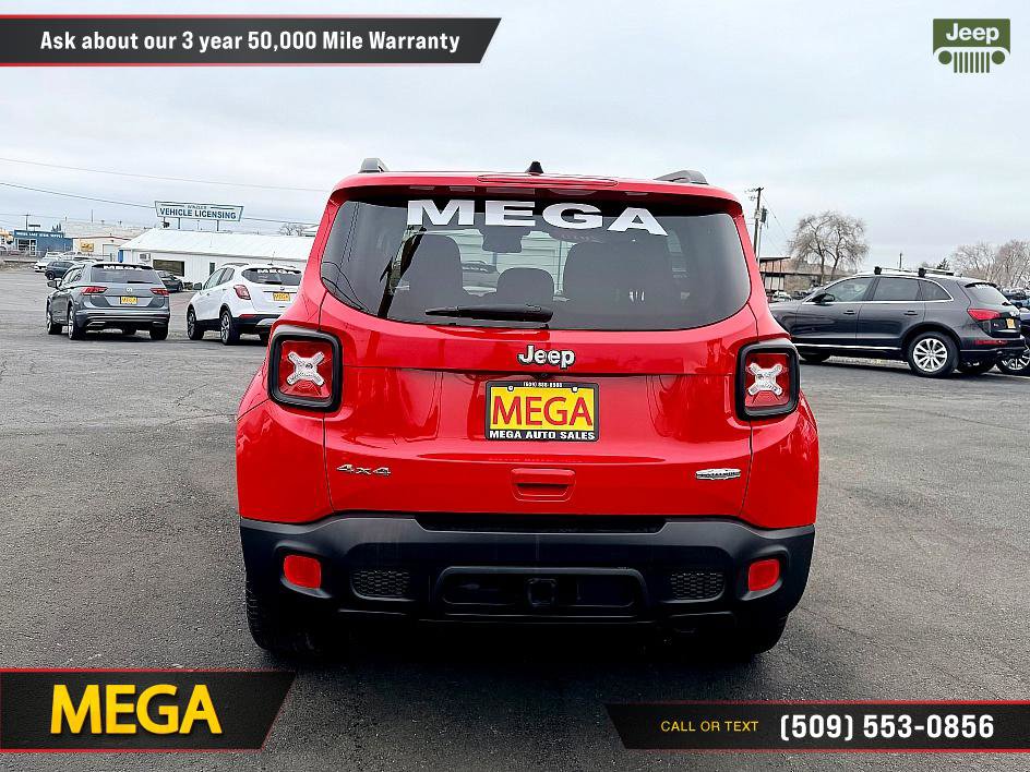 Used 2018 Jeep Renegade Latitude w/ Cold Weather Group image 10