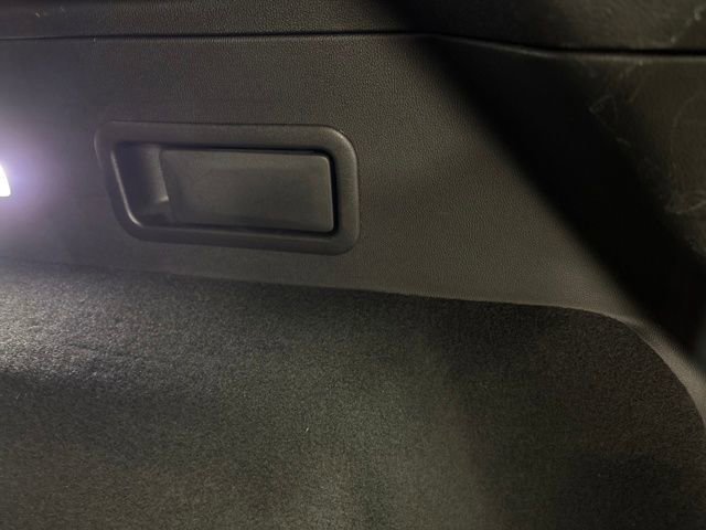 Used 2022 Cadillac XT5 Premium Luxury image 27